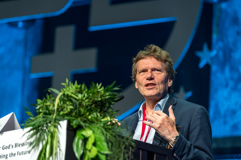 Le sociologue allemand Hartmut Rosa propose une lecture sociologique et des perspectives pour l’Europe