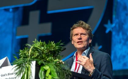 Le sociologue allemand Hartmut Rosa propose une lecture sociologique et des perspectives pour l’Europe